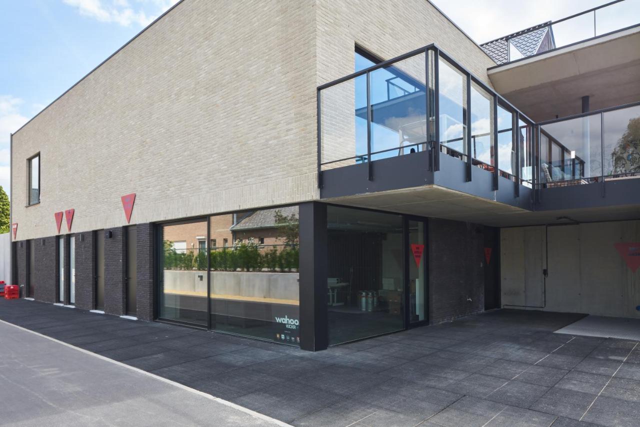 Cafe Coureur Borgloon Hotel Exterior foto